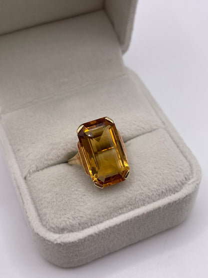 14ct gold citrine ring