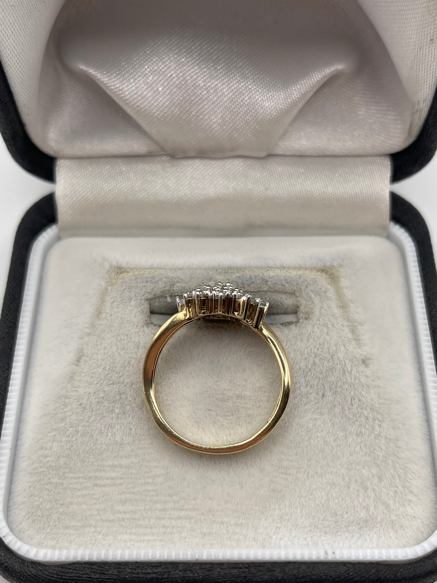 9ct gold diamond cluster ring