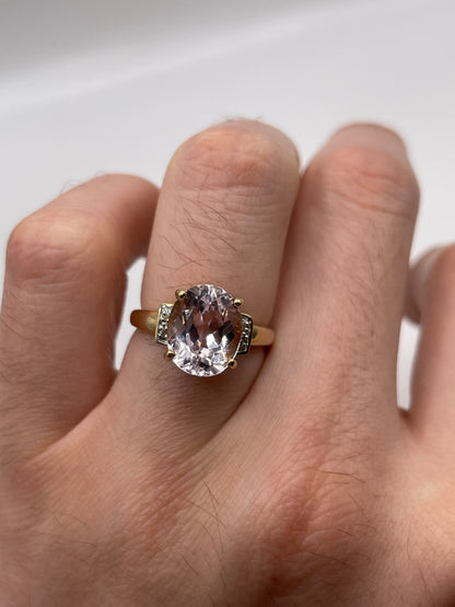 9ct gold morganite and diamond ring