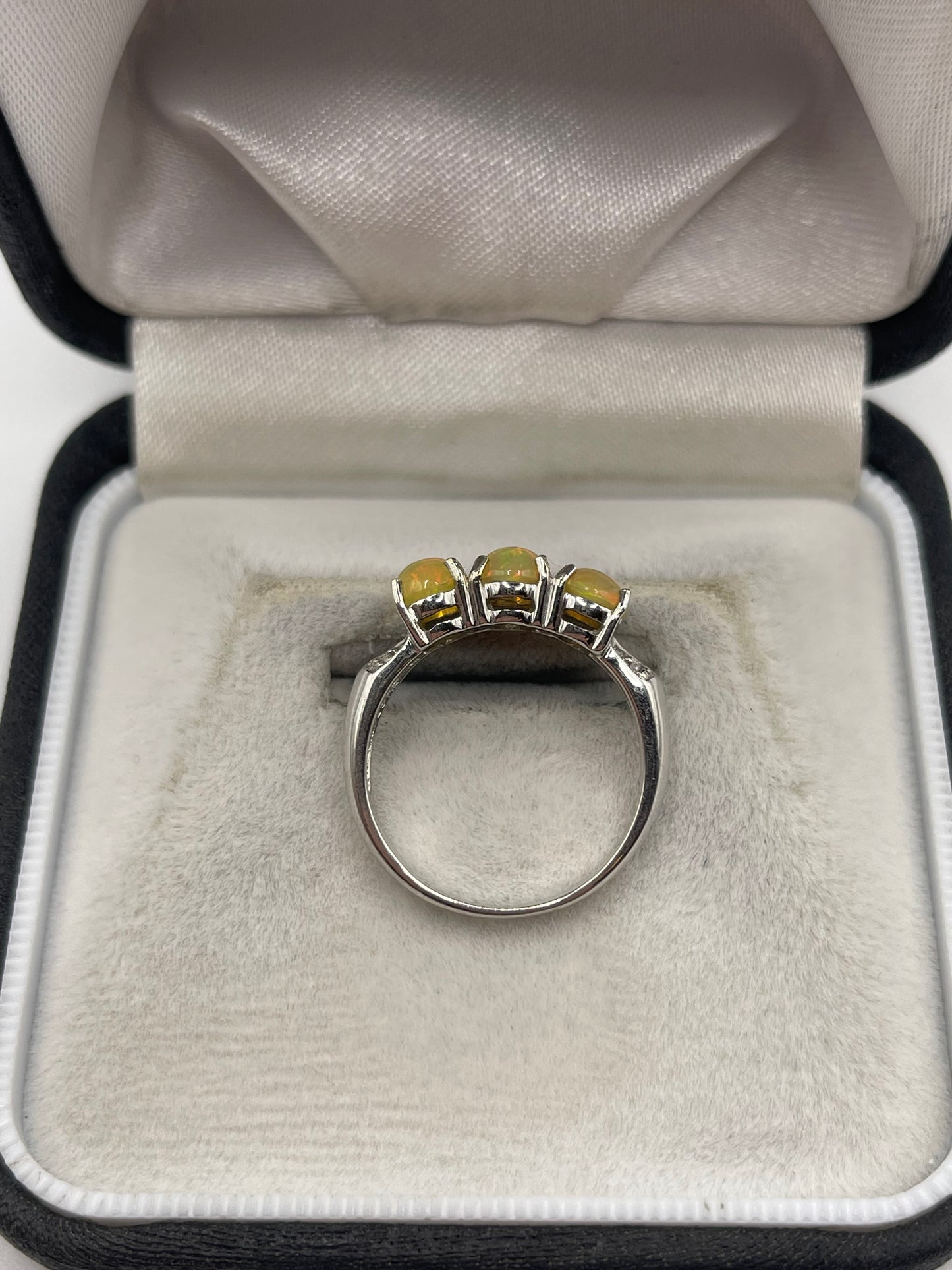 9ct white gold opal and diamond ring