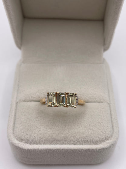 9ct gold quartz and diamond ring