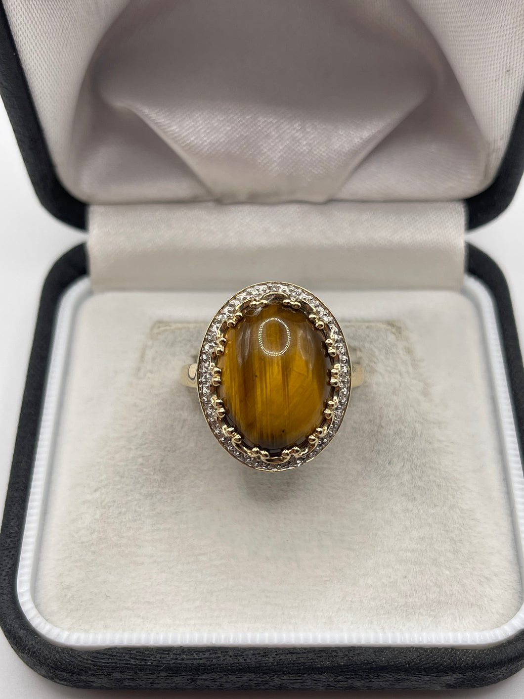 9ct gold tigers eye and diamond ring