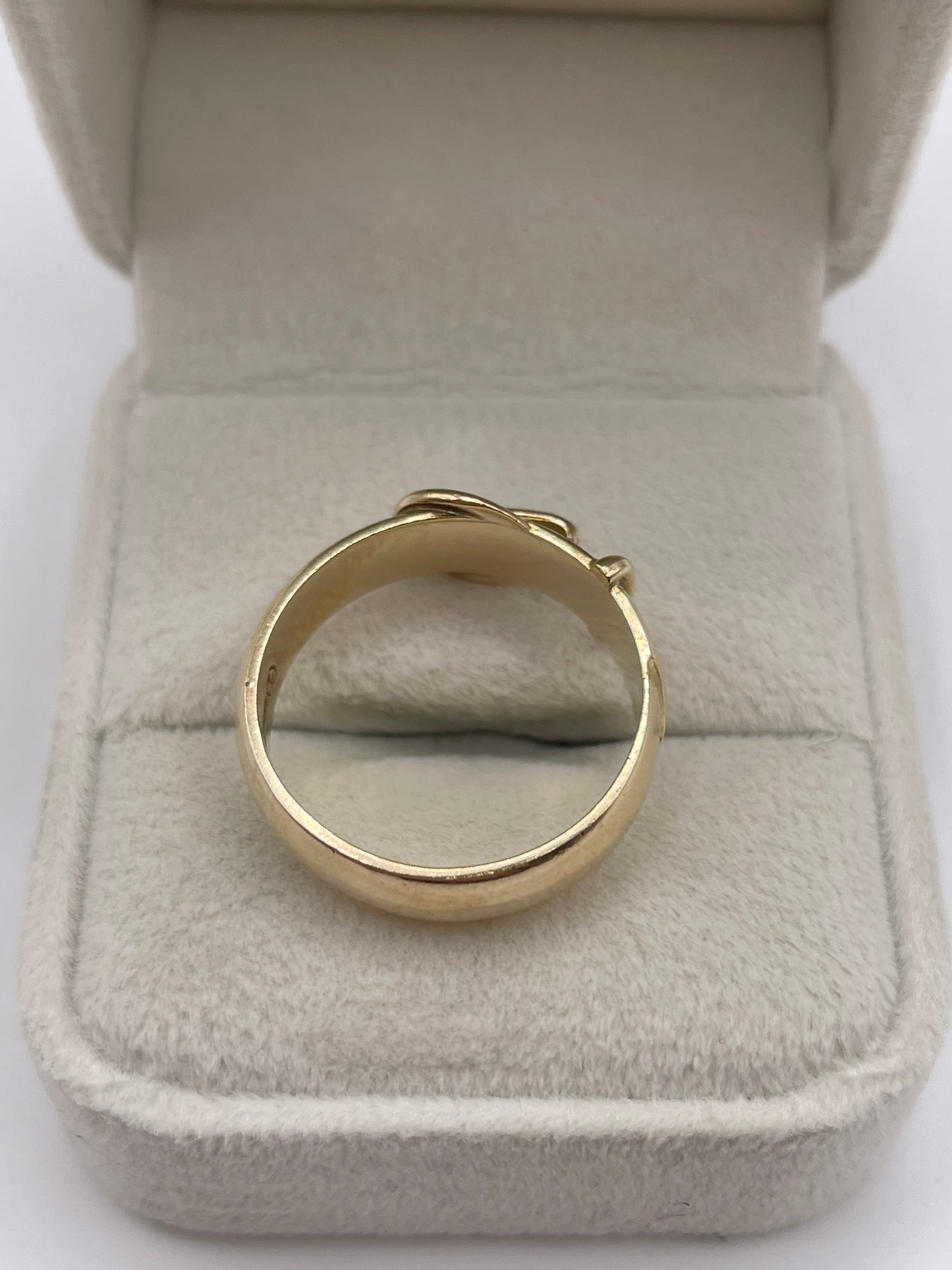 9ct gold buckle ring