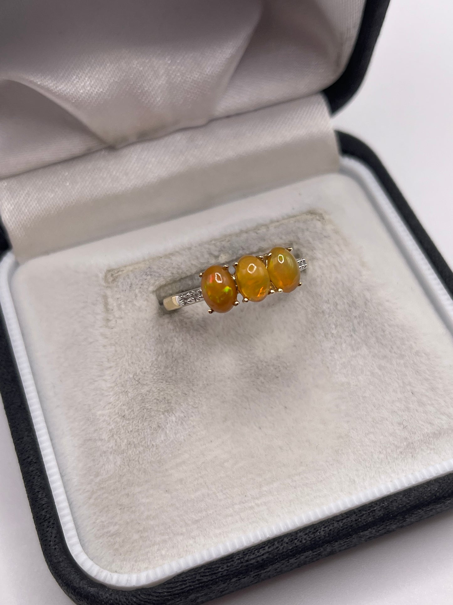 9ct gold opal and diamond ring