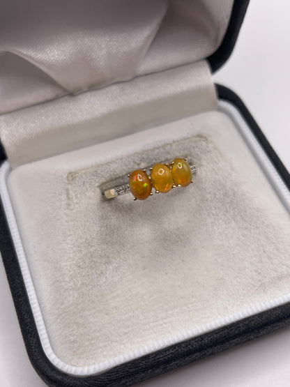 9ct gold opal and diamond ring