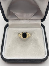 Load image into Gallery viewer, 9ct gold heart onyx signet ring

