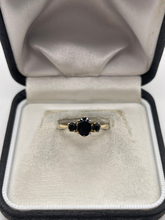 9ct gold sapphire ring