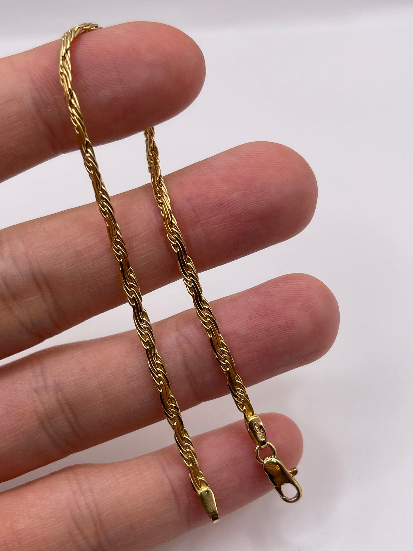 9ct gold bracelet
