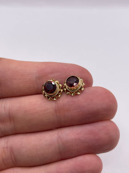 9ct gold garnet earrings