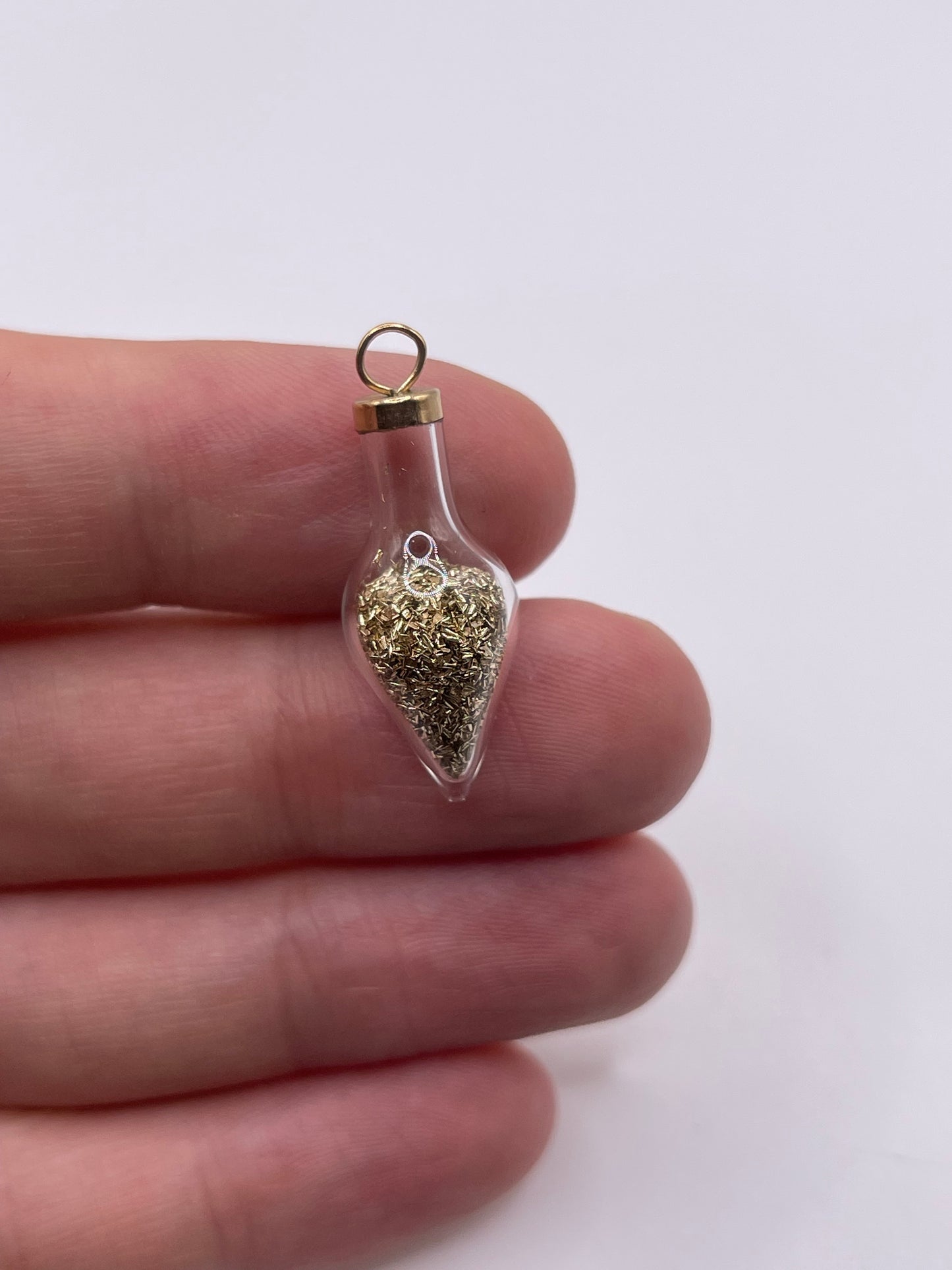 9ct gold pendant