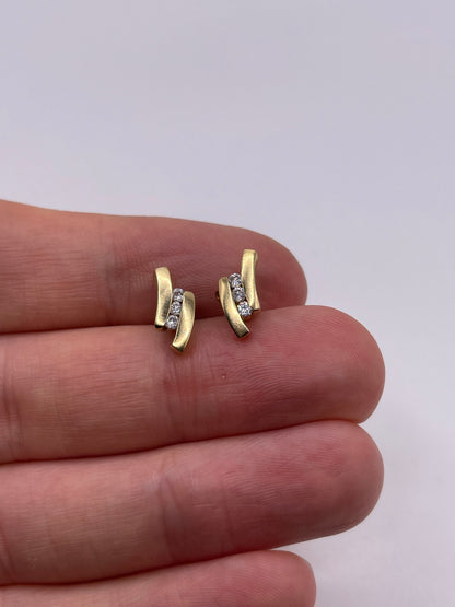 9ct gold cz earrings