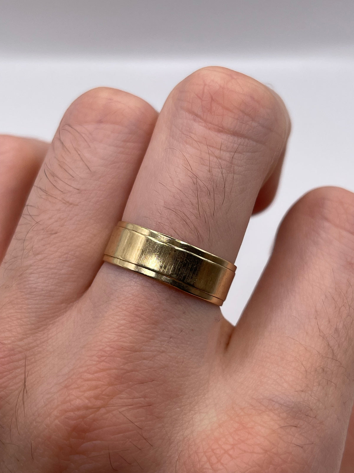 9ct gold band