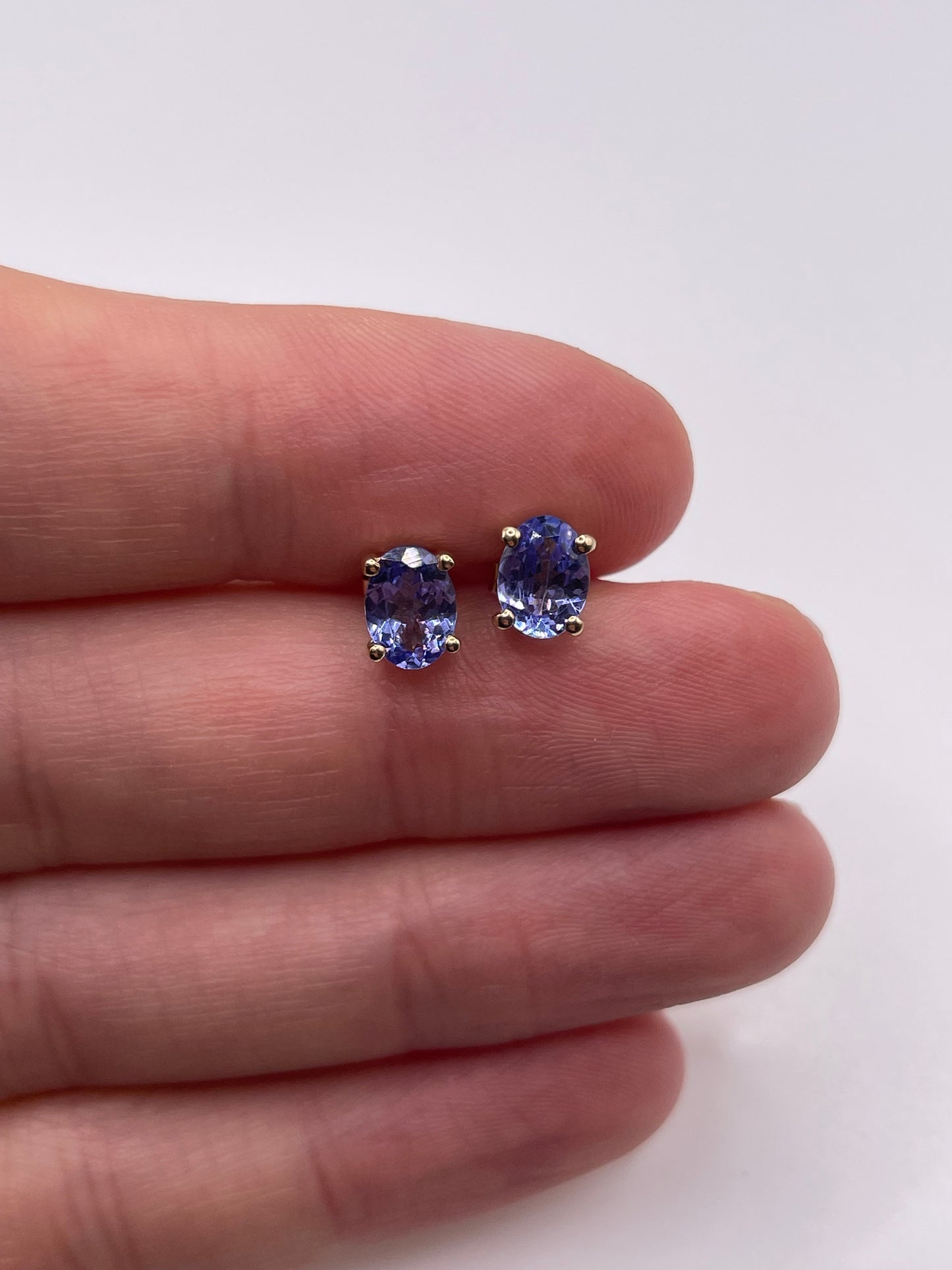 9ct gold tanzanite earrings