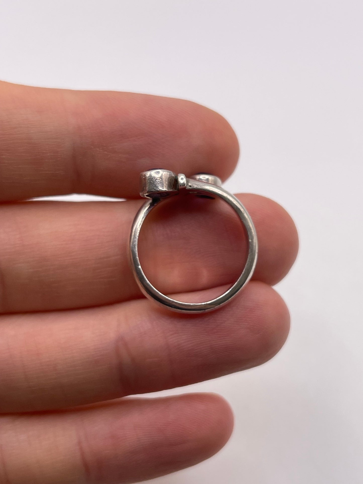 Silver amethyst ring