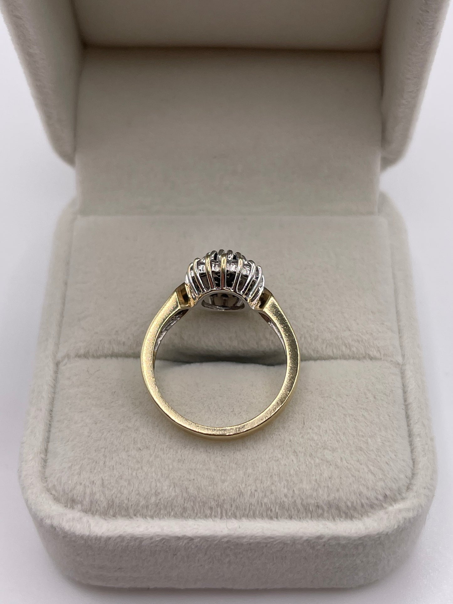 9ct gold sapphire and diamond ring