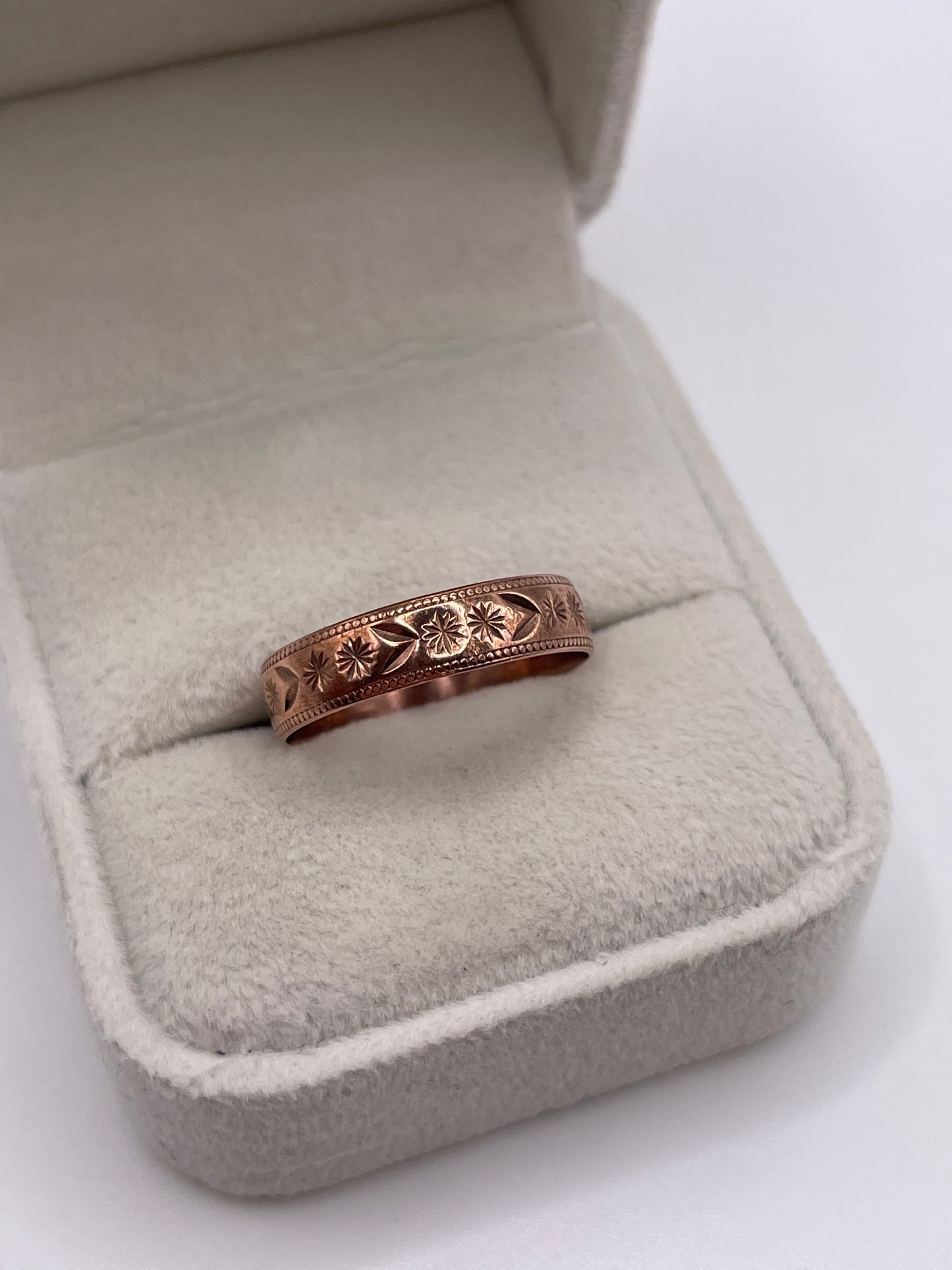 9ct rose gold patterned ring