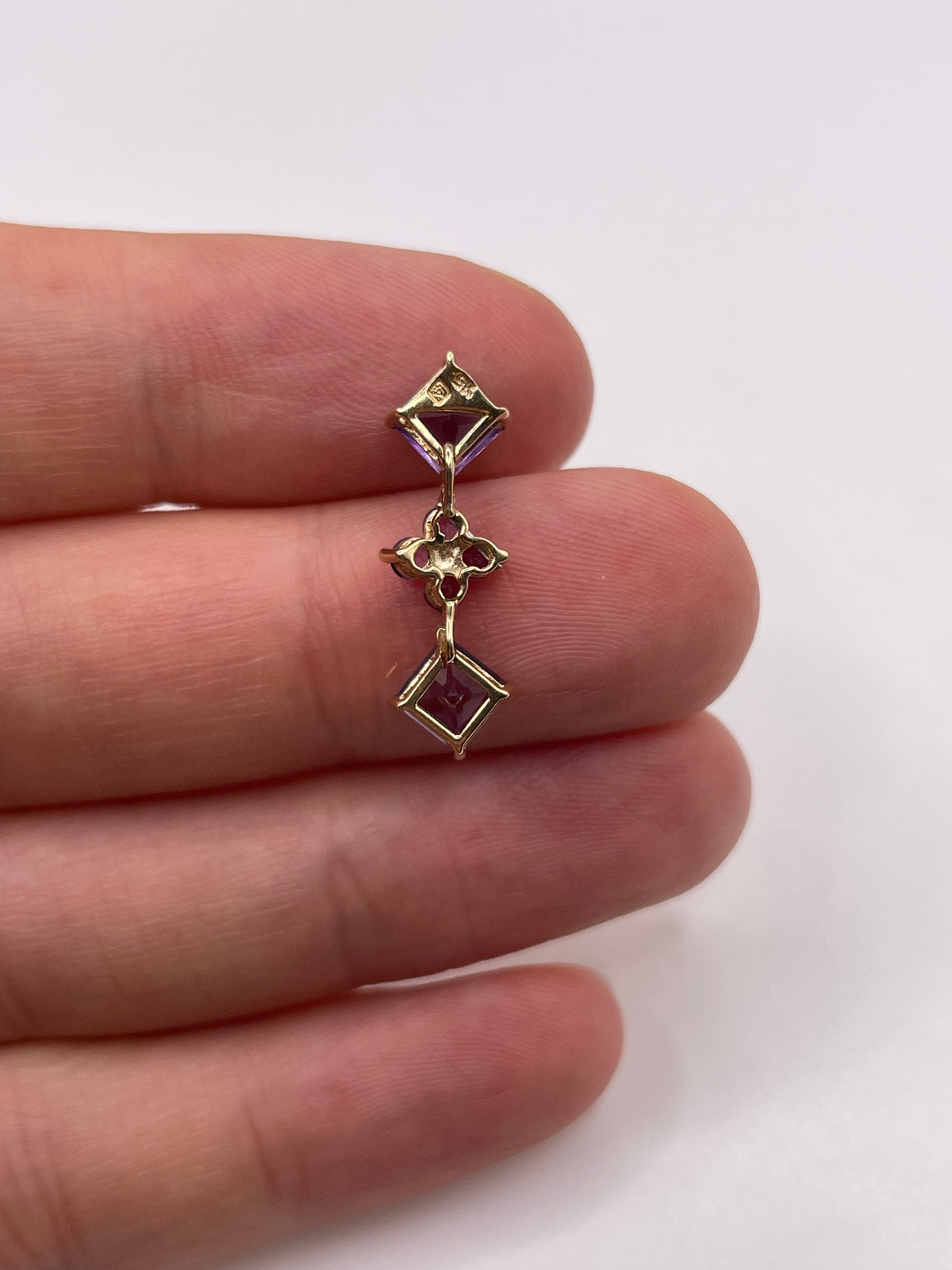 9ct gold amethyst pendant