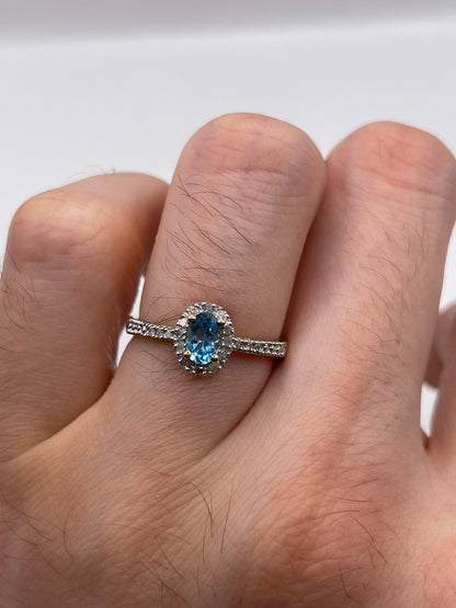 9ct gold topaz and diamond ring