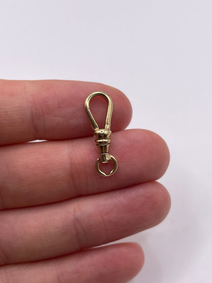 9ct gold dog clip 8