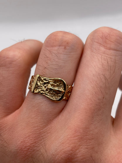 9ct gold buckle ring