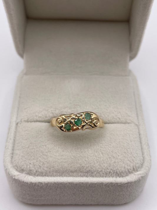 9ct gold emerald gypsy ring