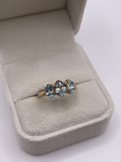 9ct gold blue zircon ring