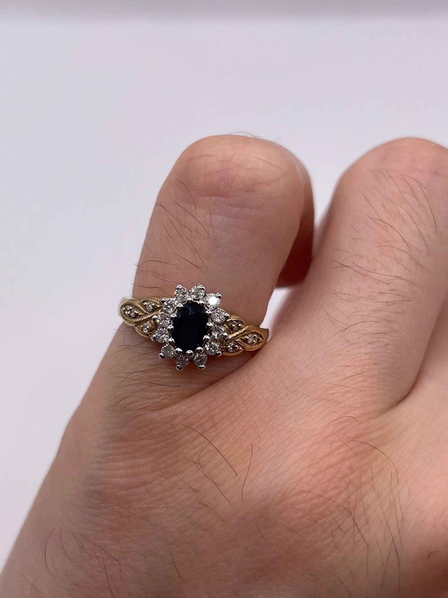 9ct gold sapphire and diamond ring
