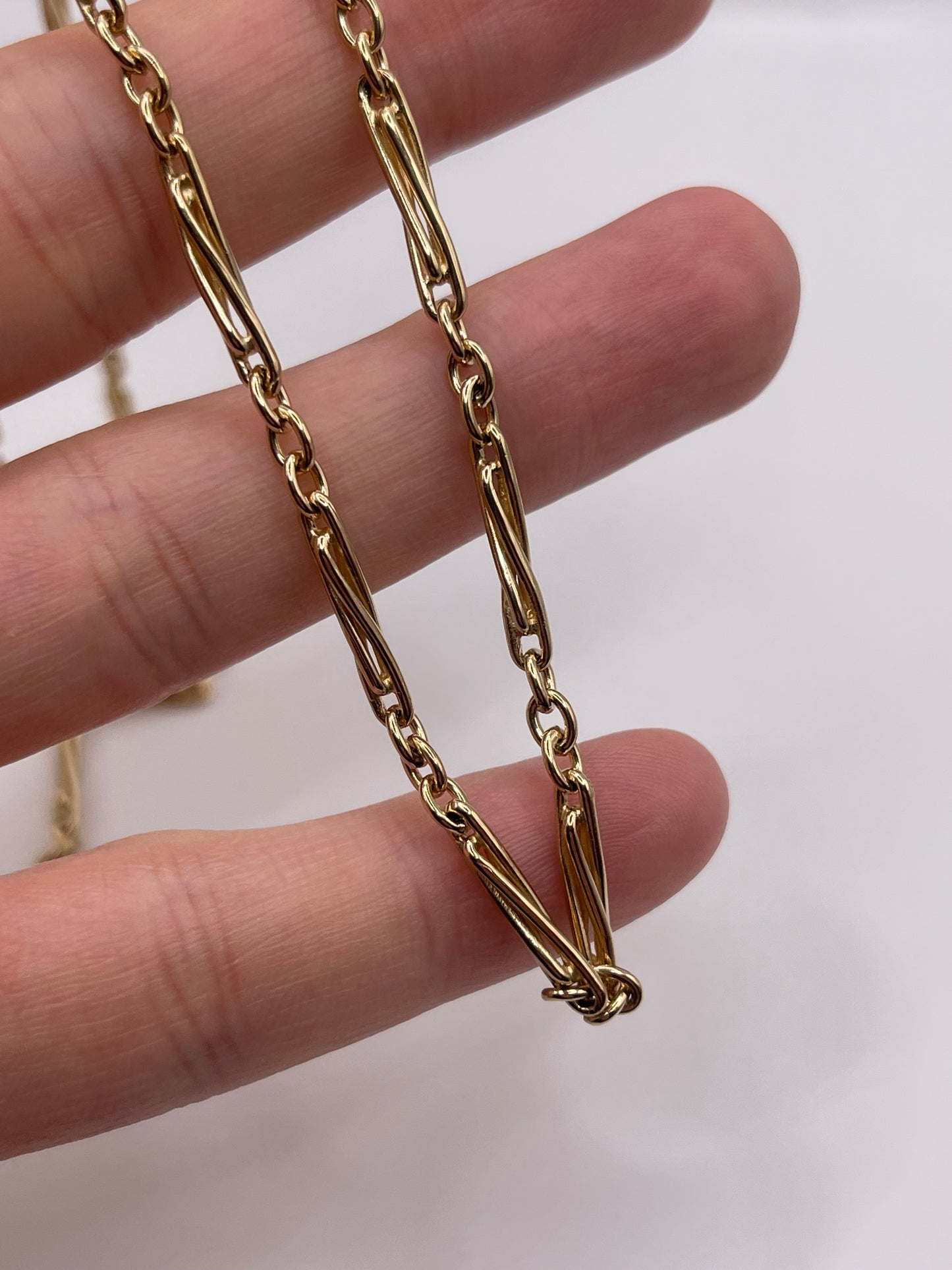 9ct gold chain 224