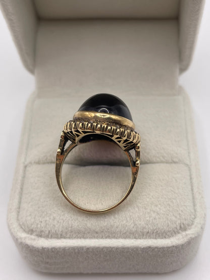 9ct gold cabochon amethyst and diamond ring