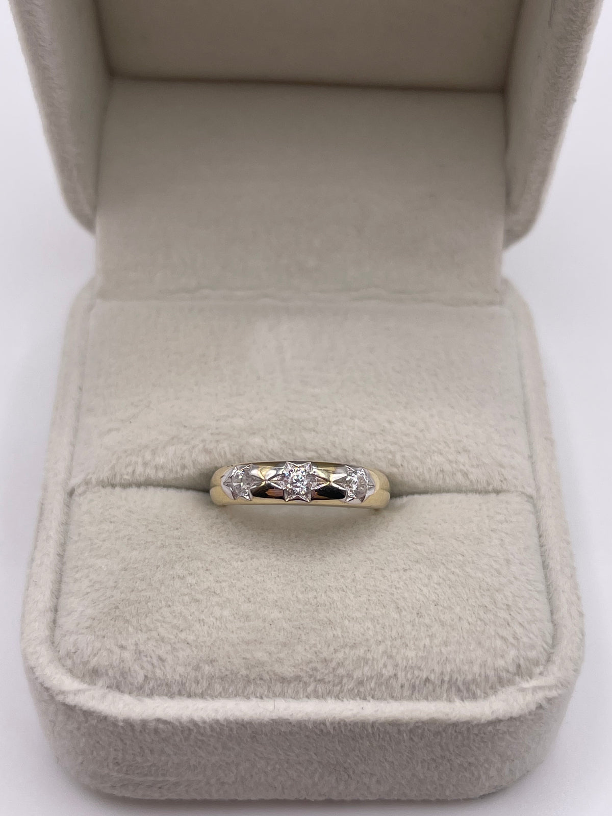 9ct gold cz gypsy ring