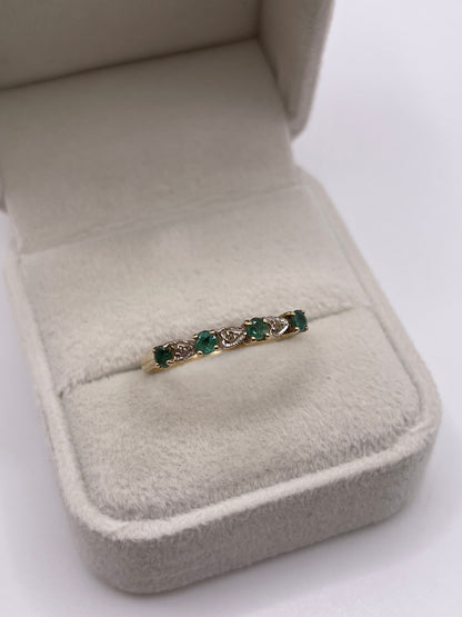 9ct gold emerald and diamond ring