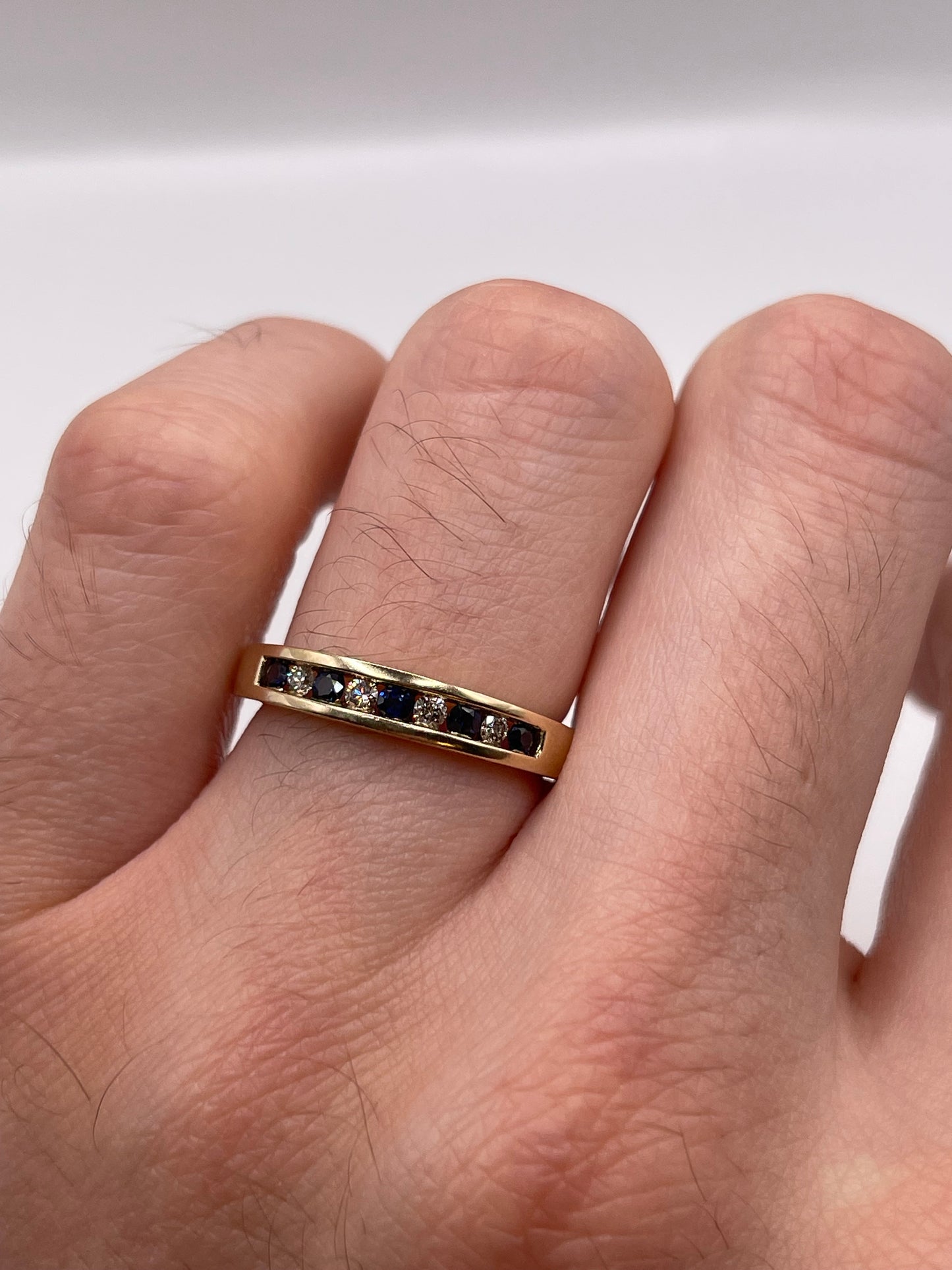 9ct gold sapphire and diamond ring