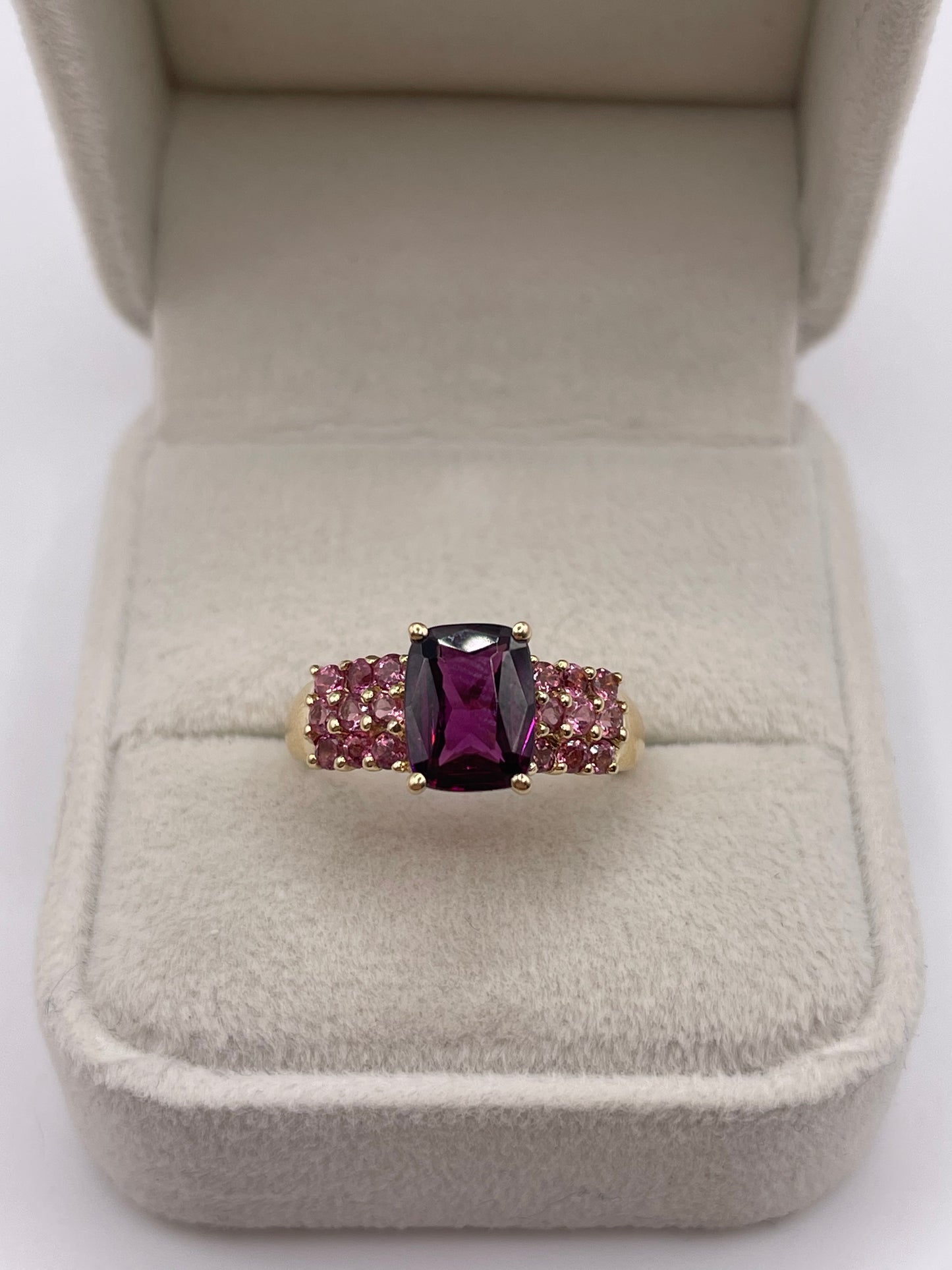 9ct gold garnet and tourmaline ring