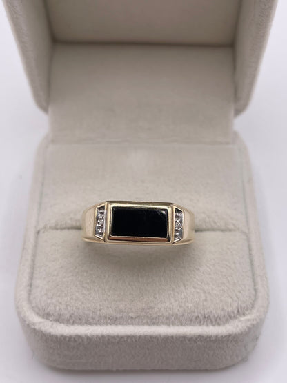 9ct gold onyx and diamond ring
