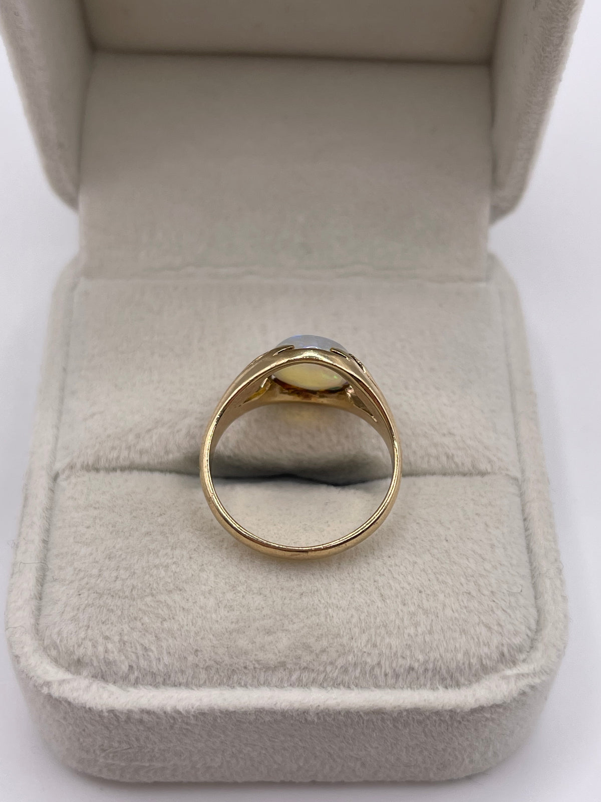 9ct gold opal gypsy ring