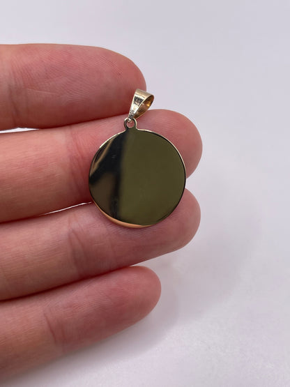 9ct gold medallion pendant