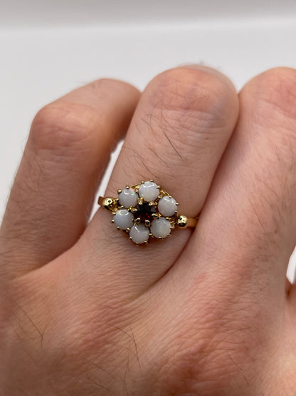 9ct gold garnet and opal ring