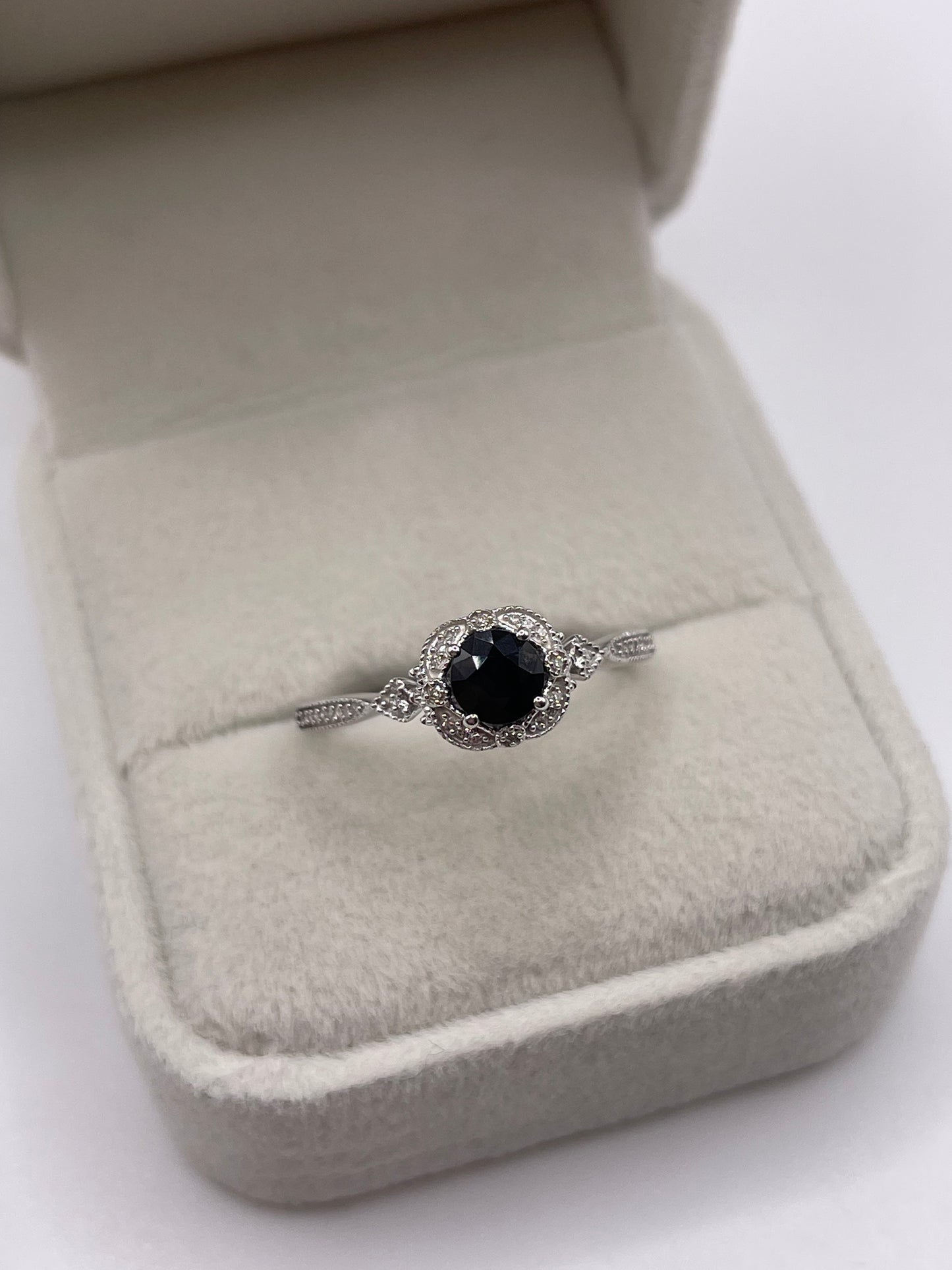 9ct white gold sapphire and diamond ring
