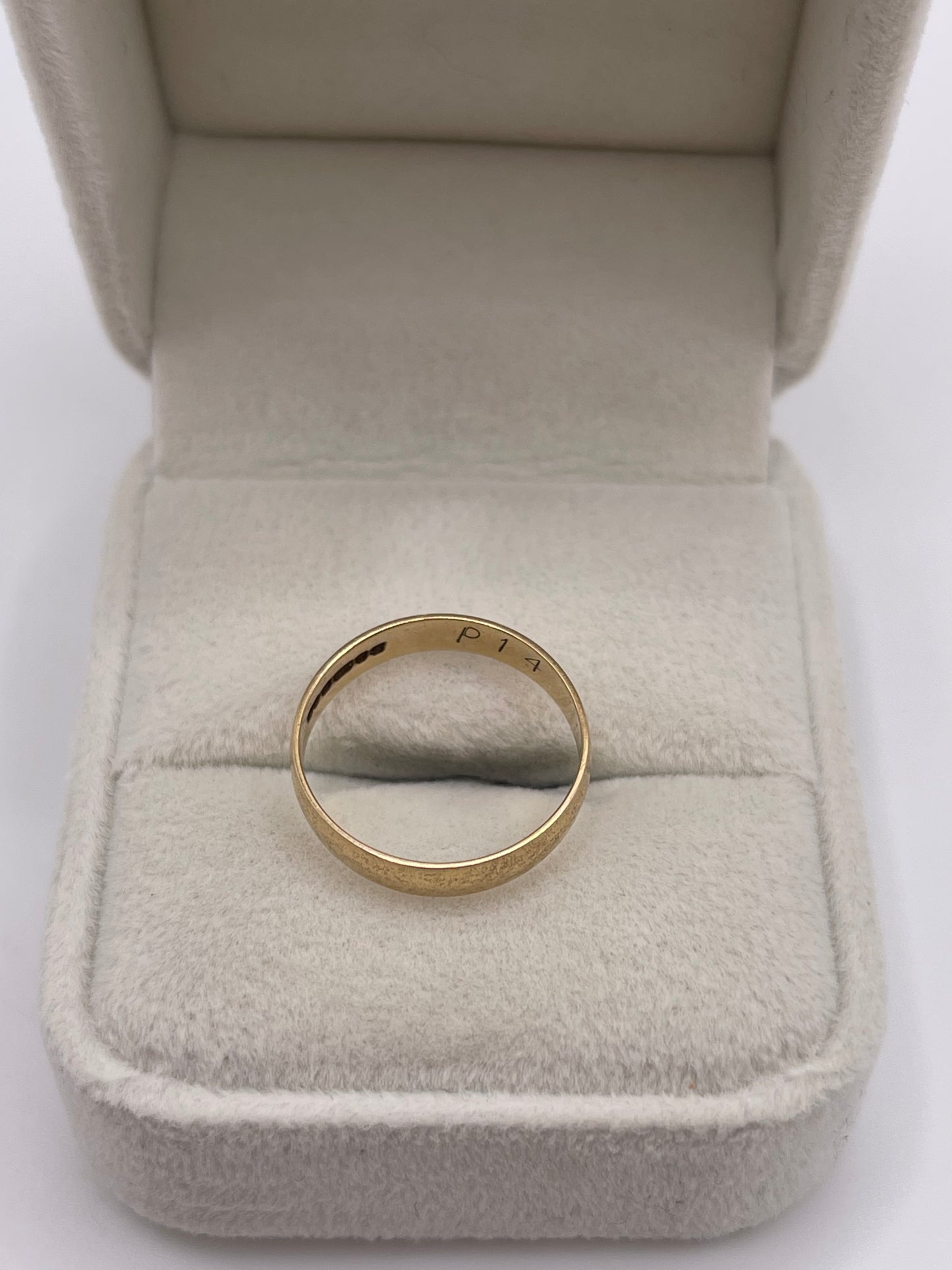 9ct gold band
