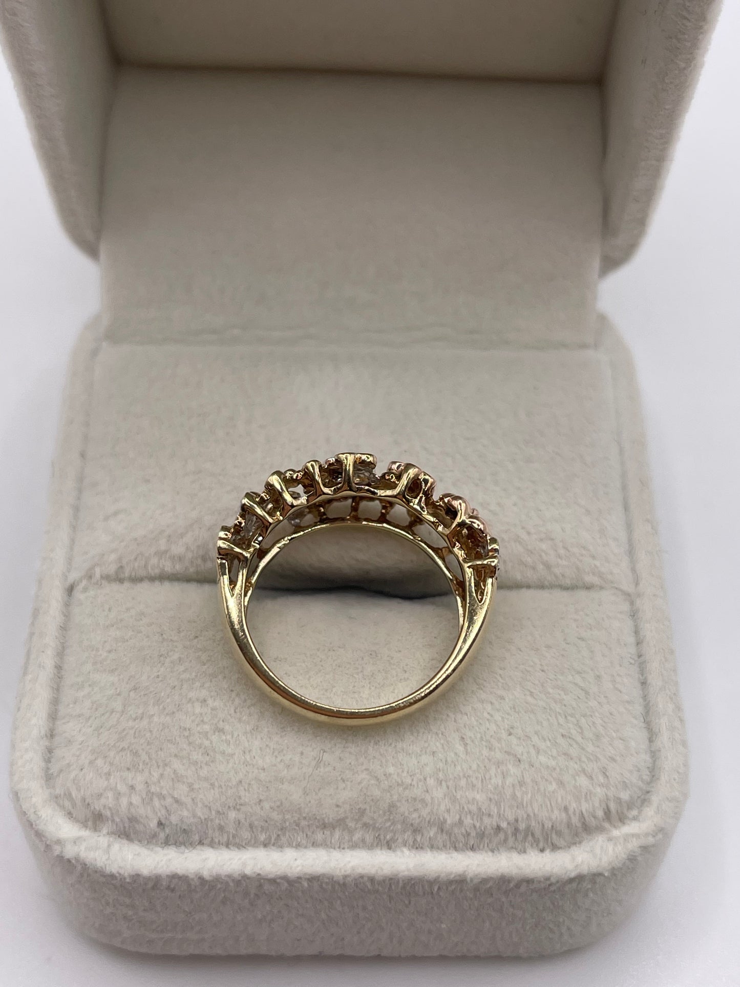 9ct tri gold diamond ring