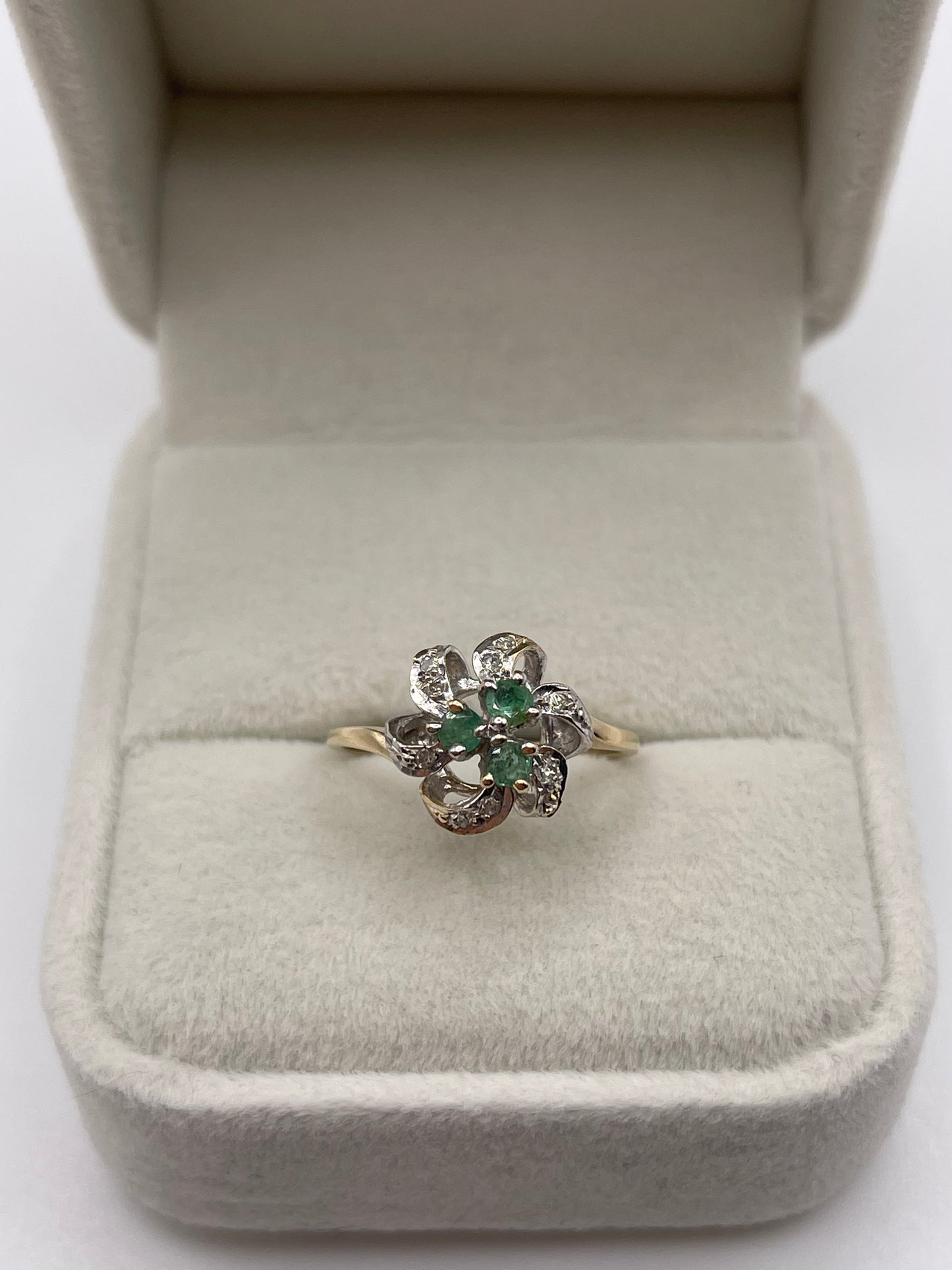 9ct gold emerald and diamond ring