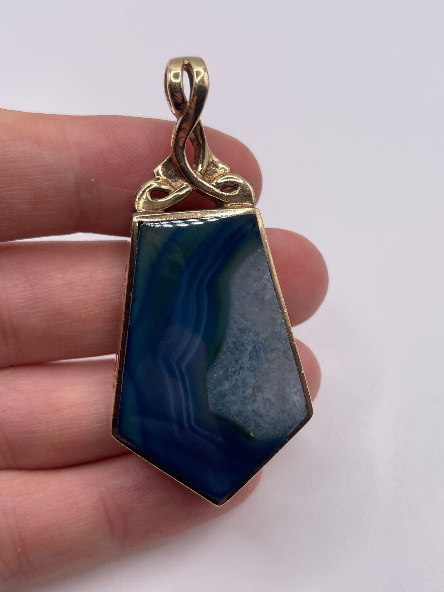 DSW 9ct gold agate fob