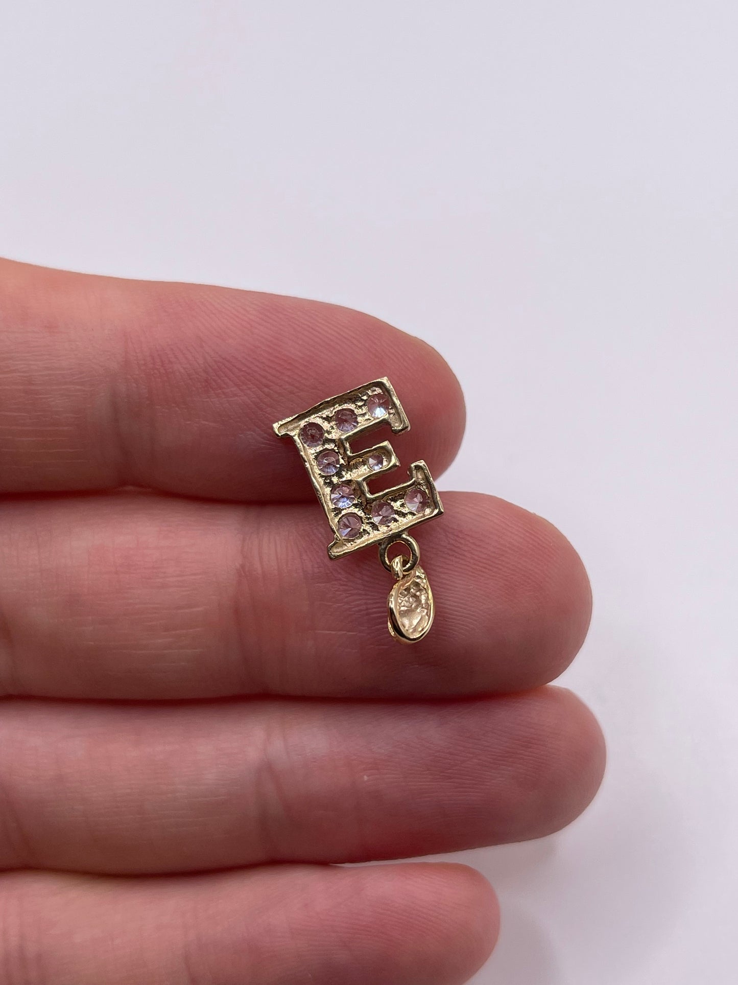 9ct gold cz initial E pendant