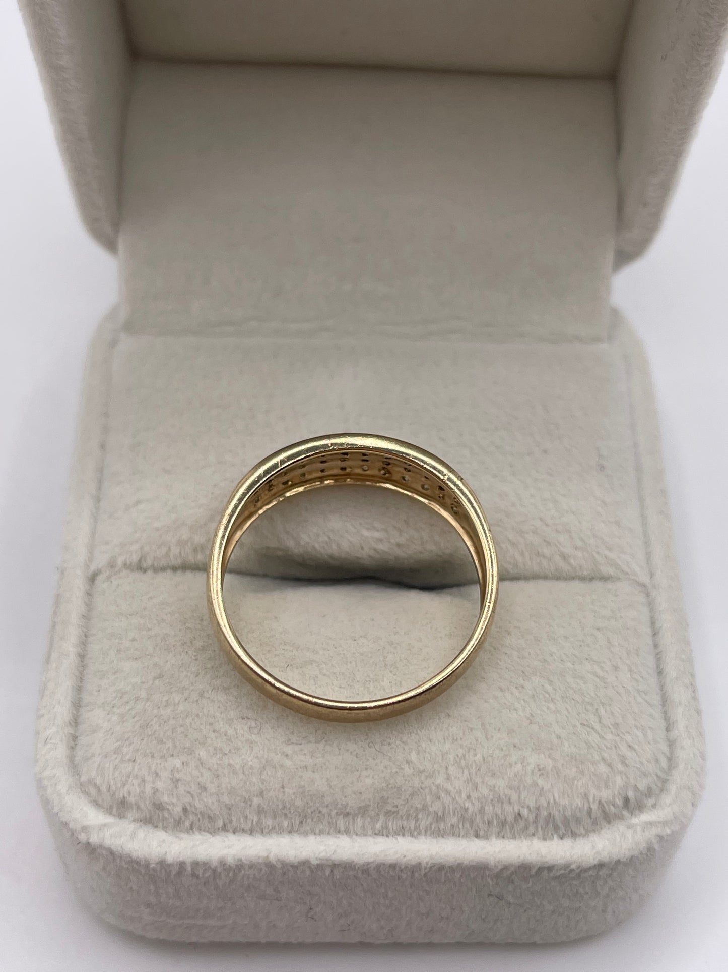 9ct gold diamond cluster ring