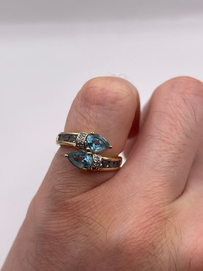 9ct gold topaz and diamond ring