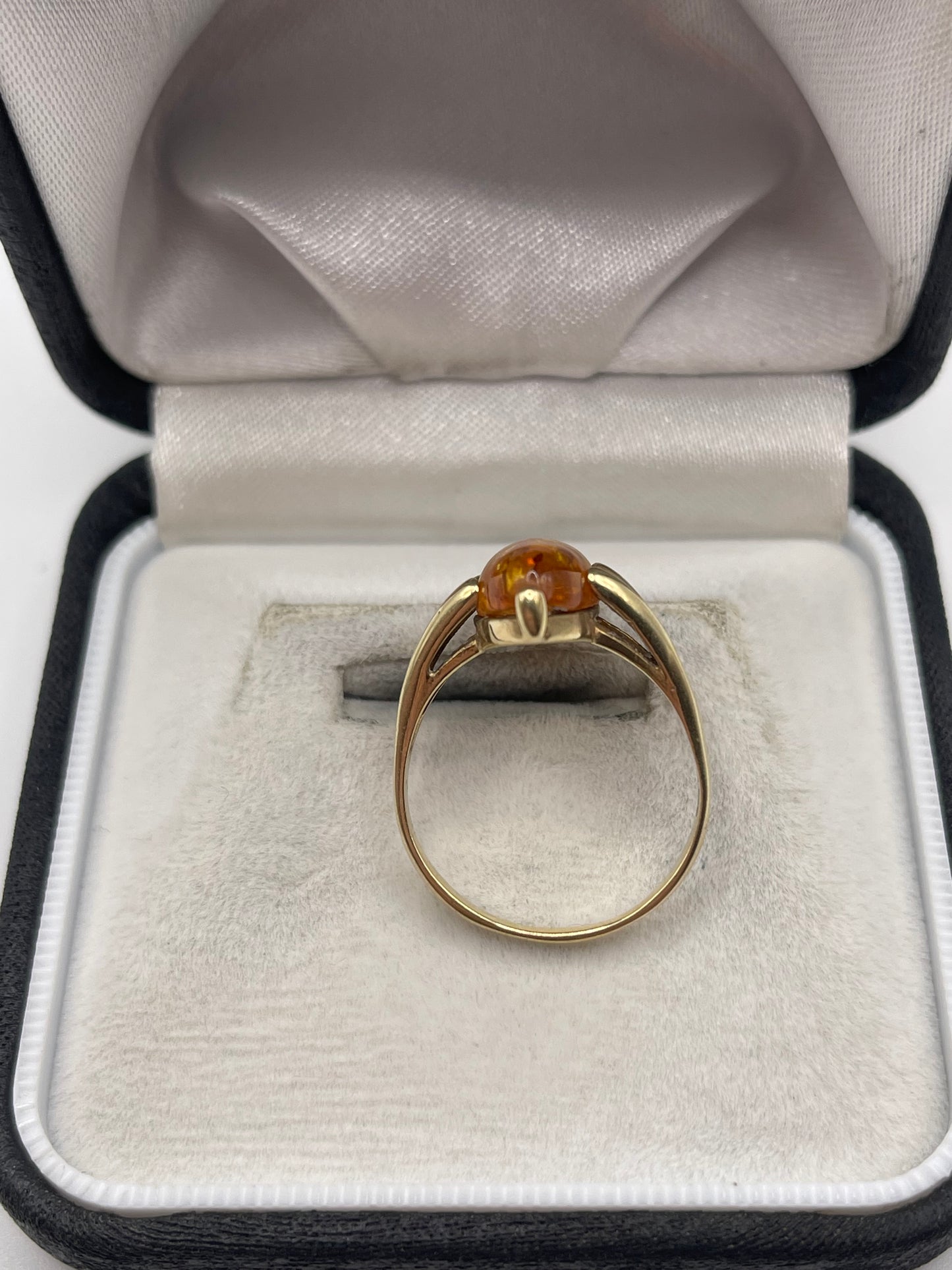 9ct gold amber ring