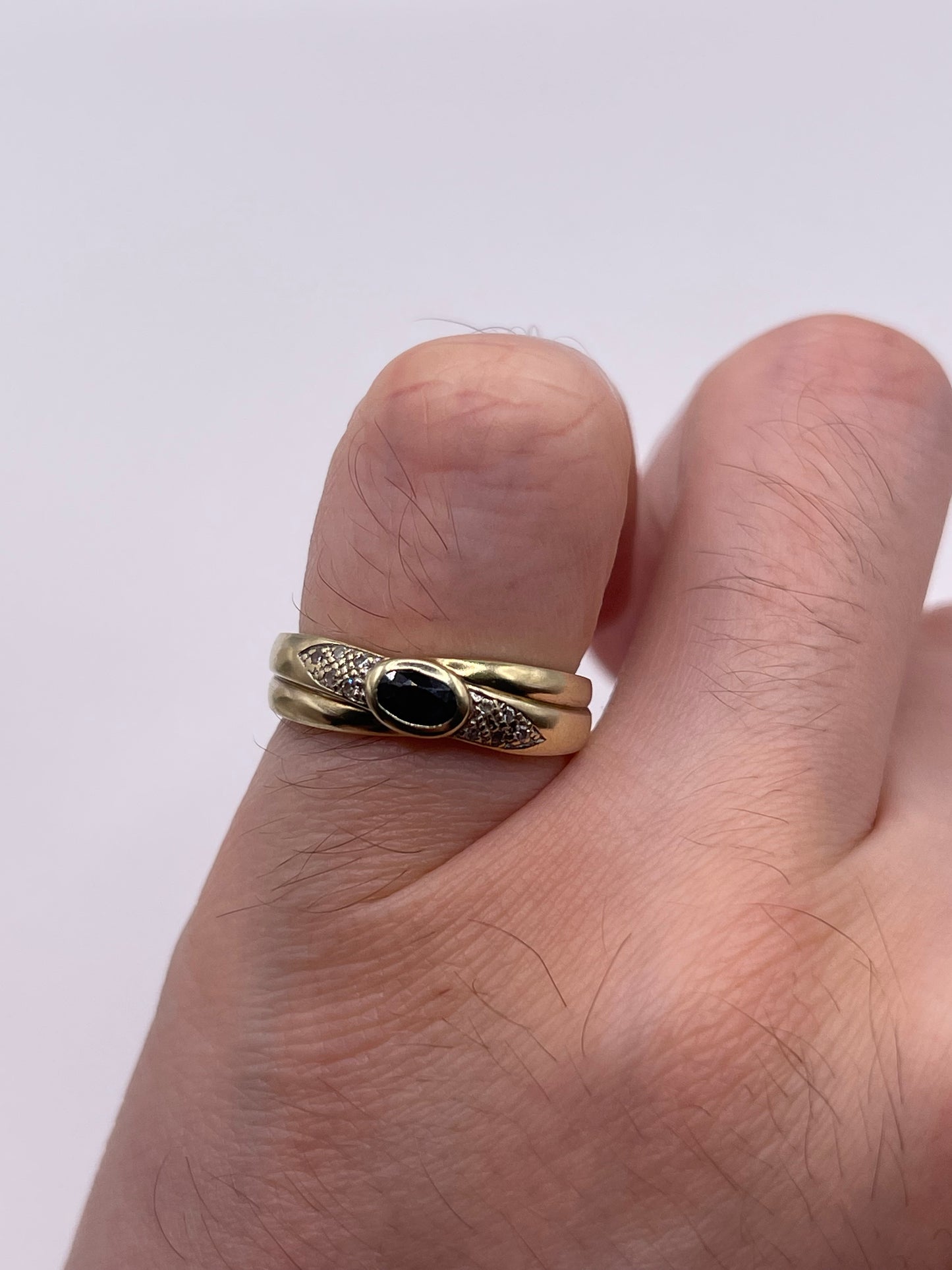 9ct gold sapphire and diamond ring