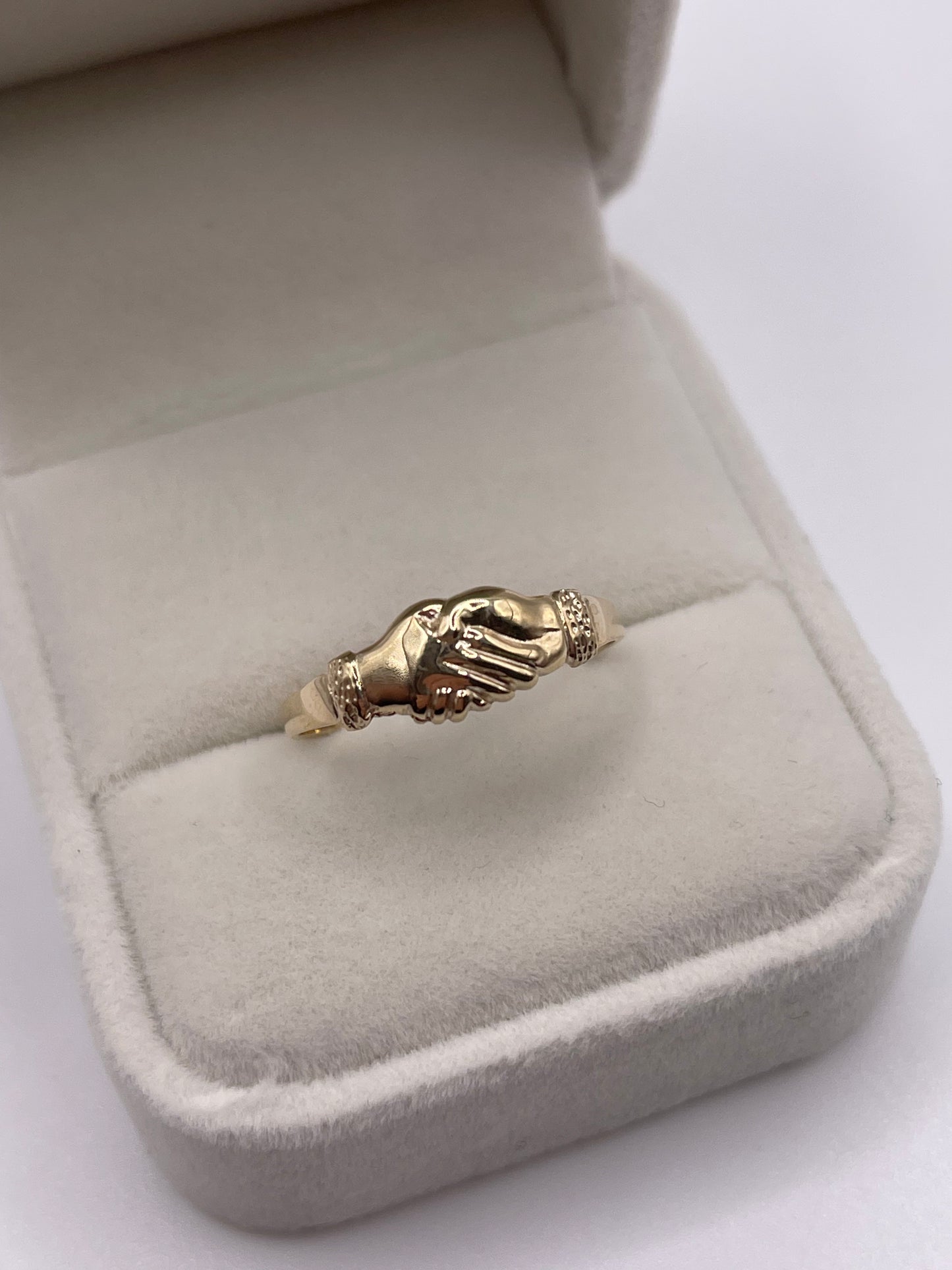 9ct gold Fede ring