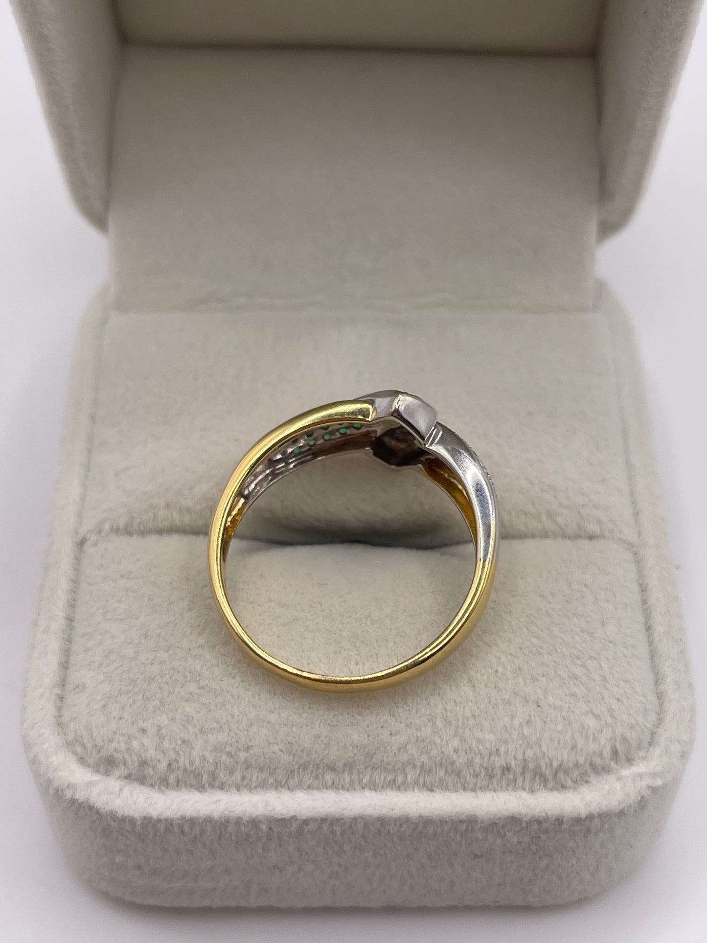 18ct gold emerald and diamond ring
