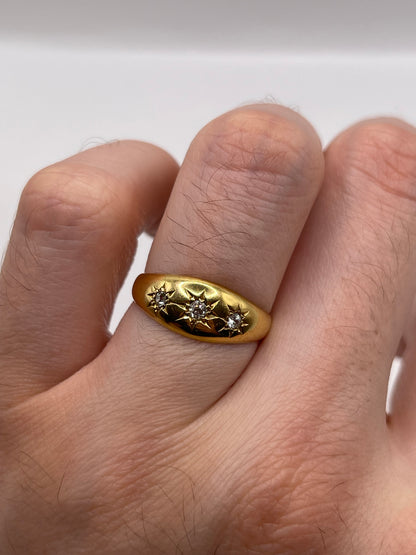 18ct gold diamond gypsy ring